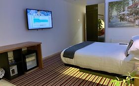 The Waterfront Lodges